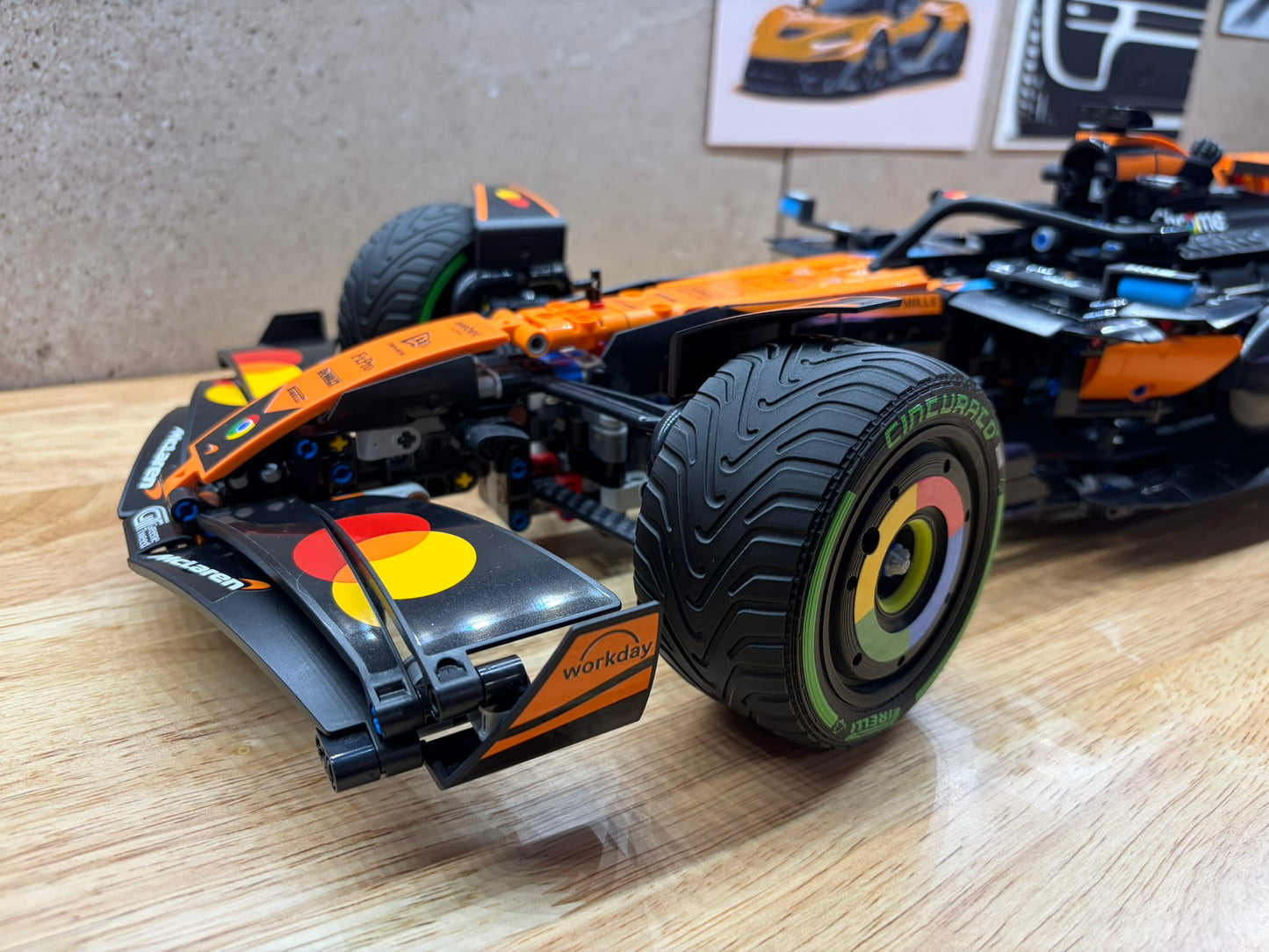 Roues de style F1 pour McLaren MCL39 (compatibles avec l'ensemble LEGO 42228)
