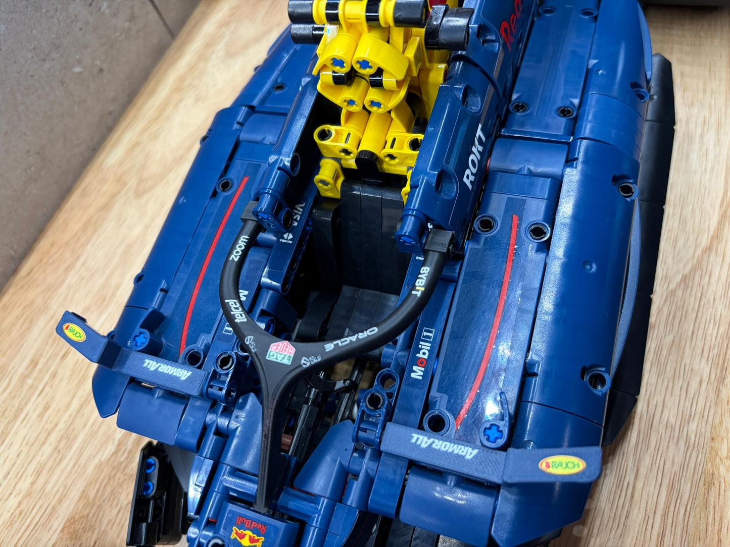 Amélioration du halo et du rétroviseur de l'Oracle Red Bull RB20 (compatible avec le set LEGO 42206)