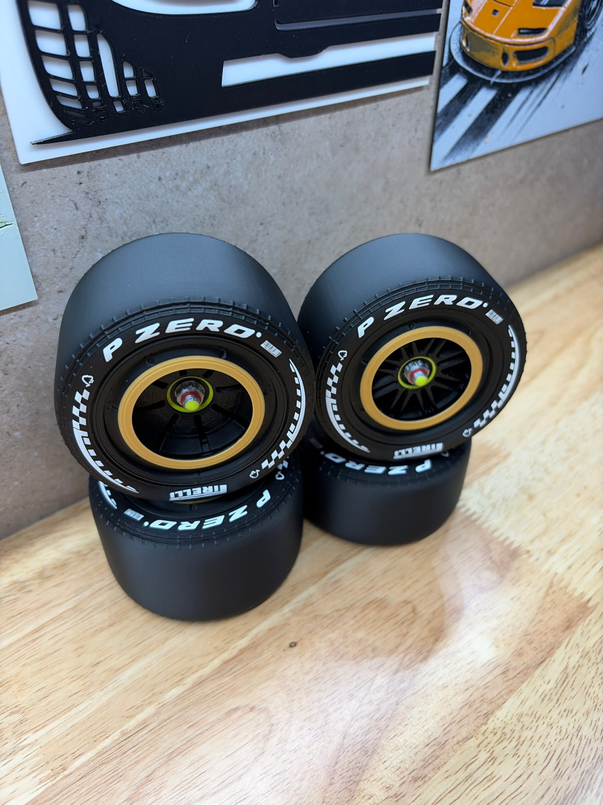 2026 Ferrari F1 Schumacher Monza Tribute Wheels – 1:8 Scale (42207)