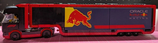 Amélioration personnalisée des panneaux du camion Red Bull F1 Team (compatible avec l'ensemble LEGO 60445)