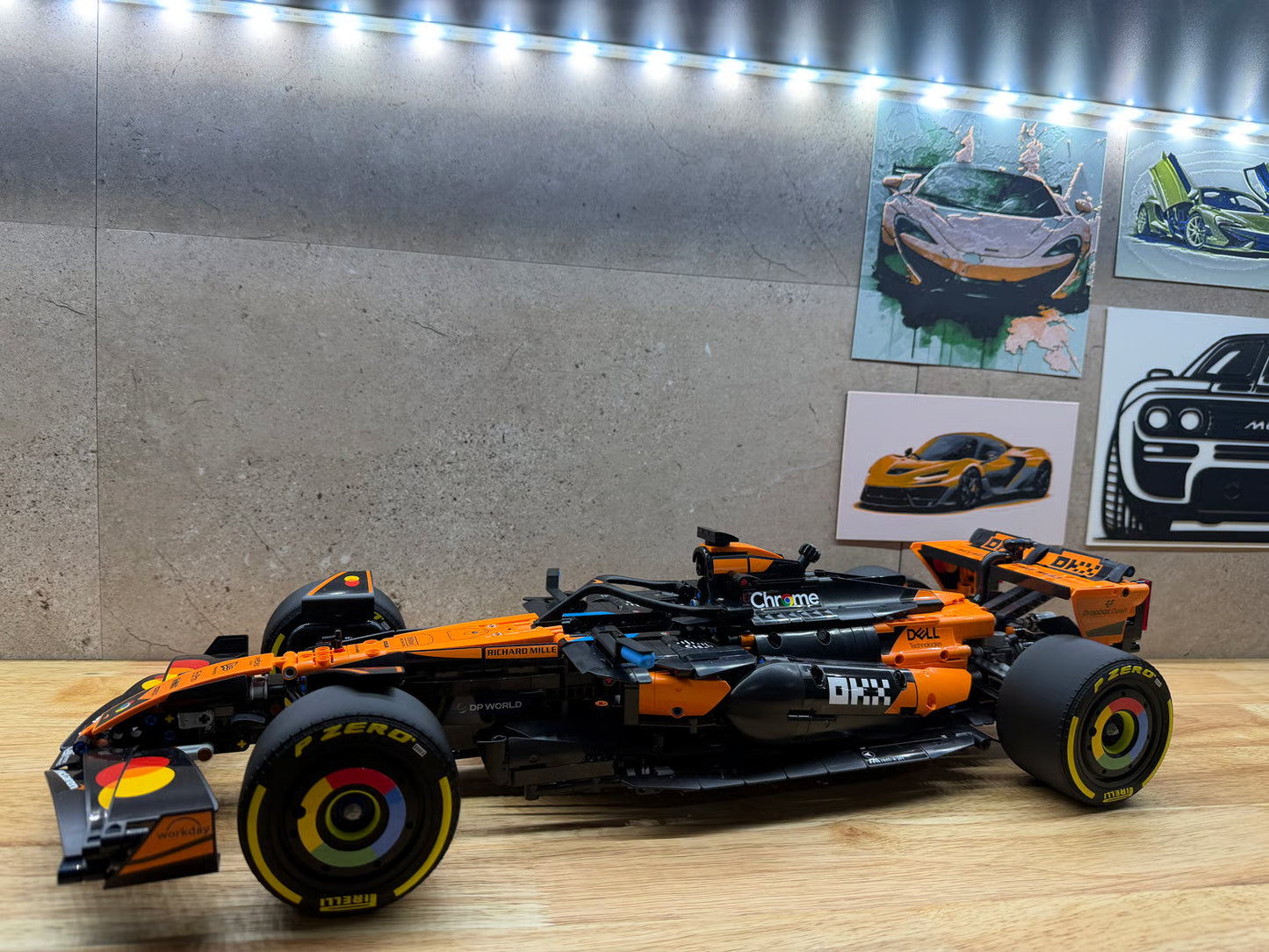 Autocollants d'amélioration de triangle de suspension style fibre de carbone compatibles avec Ferrari SF-24 (42207), Red Bull RB20 (42206) et McLaren MCL39 (42228)