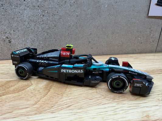 Kit d'amélioration Halo, T-Cam et rétroviseur Mercedes W15 – Compatible avec la voiture de course Speed Champions 77244 – Accessoire personnalisé imprimé en 3D