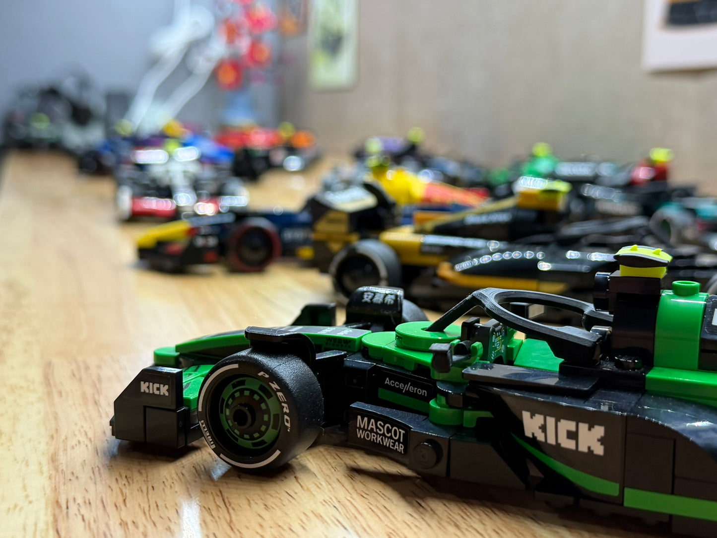 Kit de mise à niveau pour Halo, T-Cam et rétroviseurs Kick Sauber C44 – Compatible avec la voiture de course Speed Champions 77247 – Accessoire personnalisé imprimé en 3D