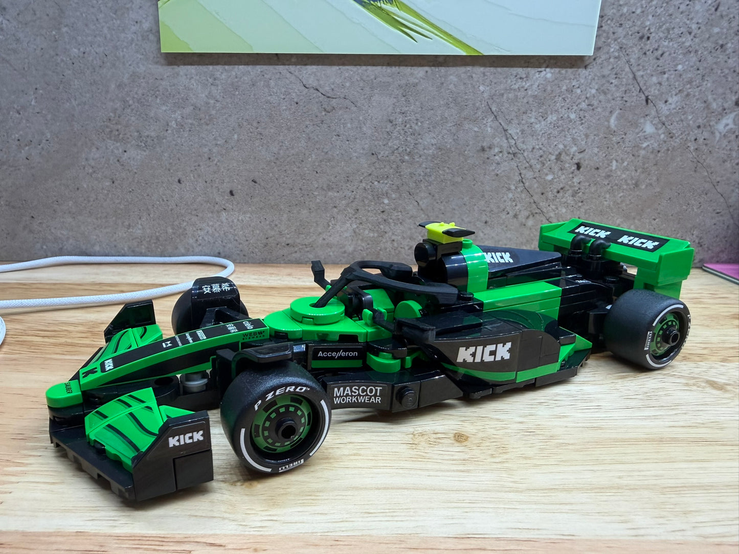 Kit de mise à niveau pour Halo, T-Cam et rétroviseurs Kick Sauber C44 – Compatible avec la voiture de course Speed Champions 77247 – Accessoire personnalisé imprimé en 3D